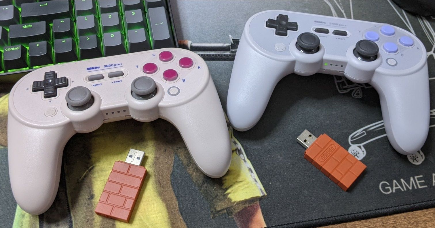 8bitdo-sn30pro+withadapters.jpg